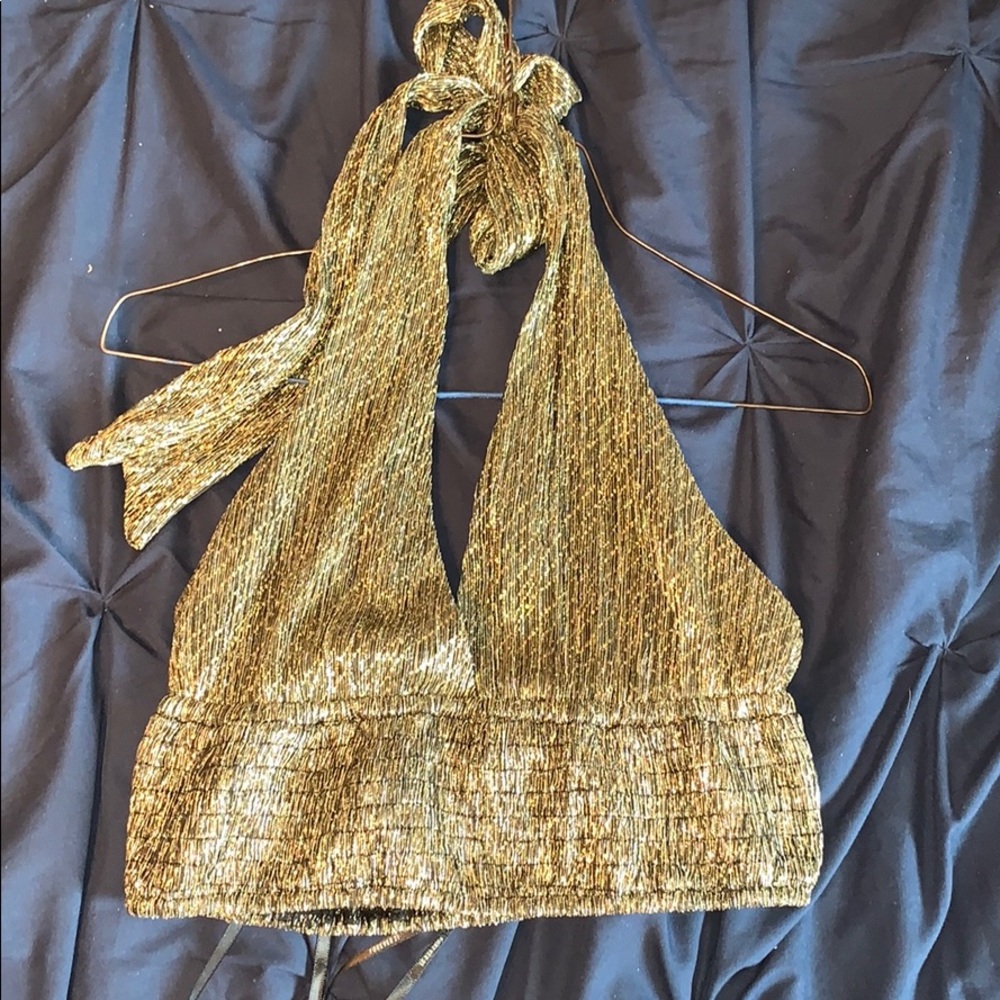 backless gold & black top!